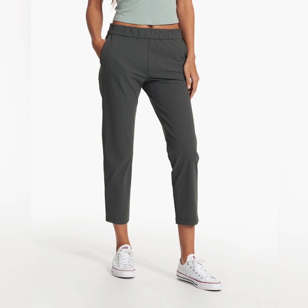 Vuori Miles Ankle Pants in Ash Gray